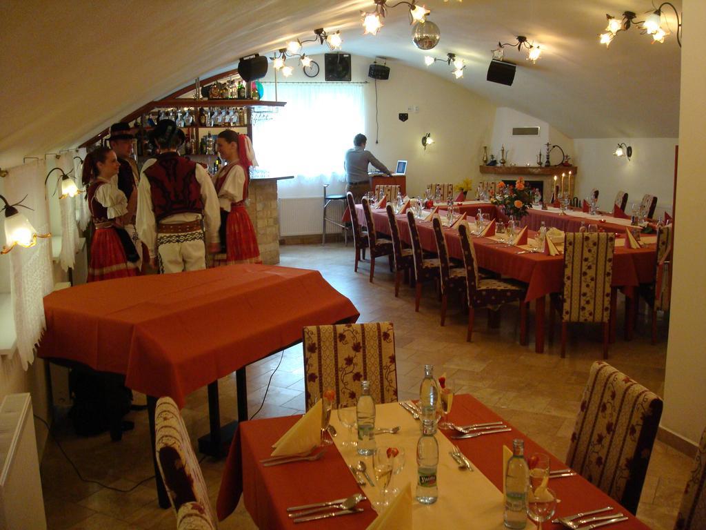 Penzion Zlaty Jelen Kosice Exterior photo