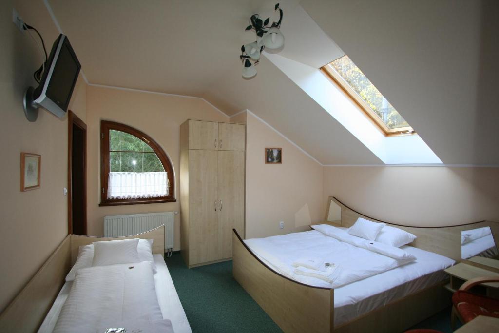 Penzion Zlaty Jelen Kosice Room photo